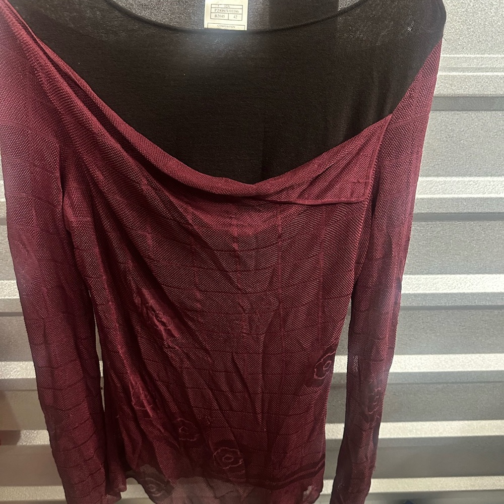 CHANEL Burgundy & Black  Long Sleeve Top